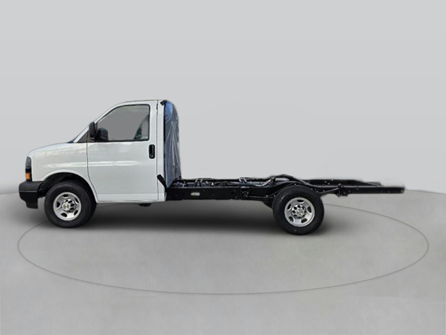 2023 Chevrolet Express Commercial Cutaway