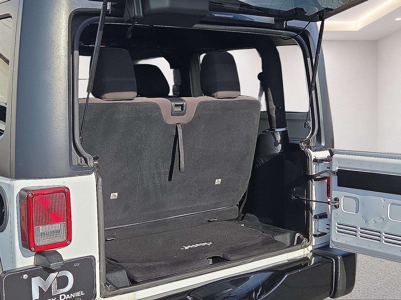 2017 Jeep Wrangler Willys Wheeler 4x4