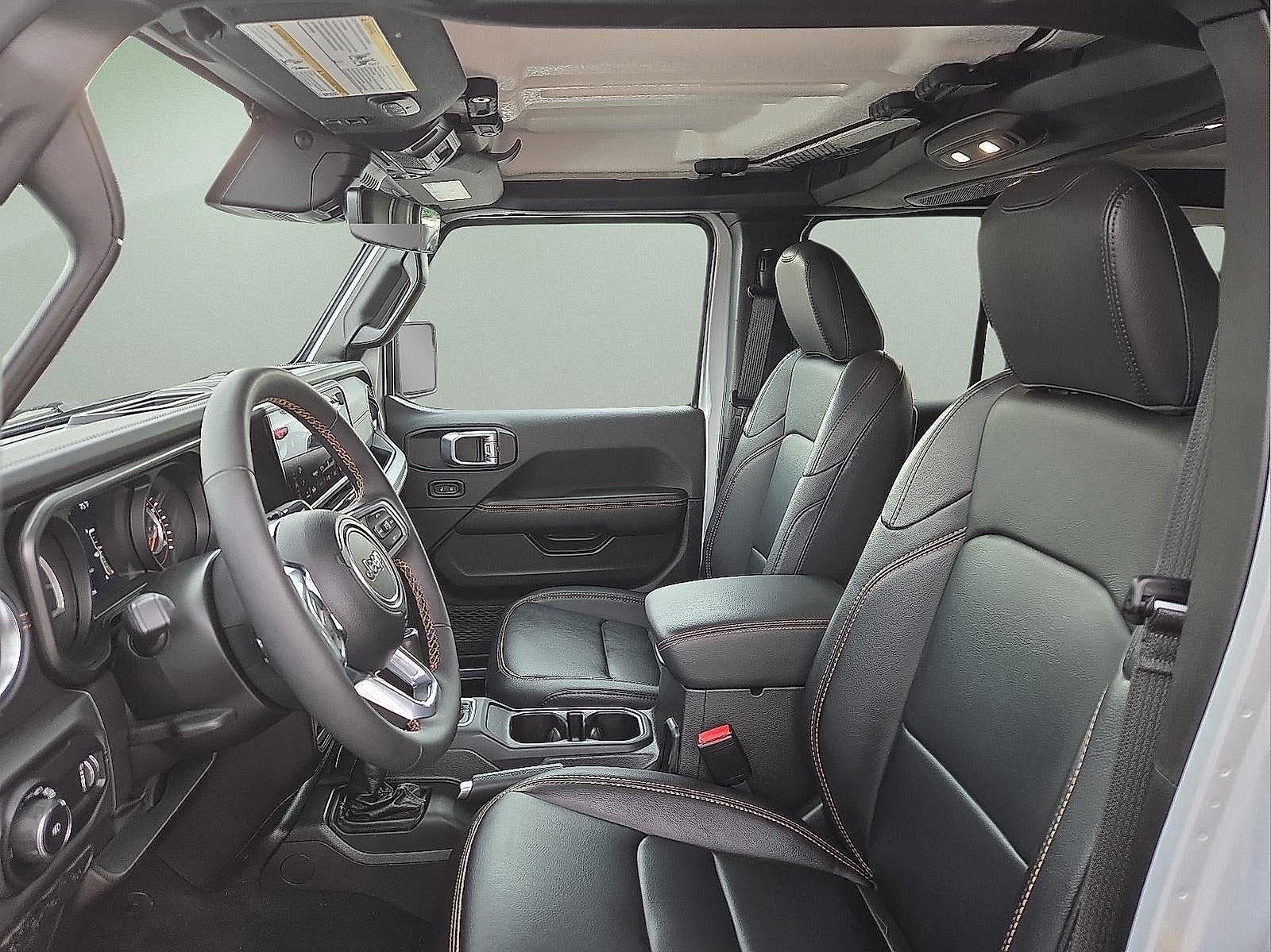 2024 Jeep Wrangler 4-Door Sahara 4x4