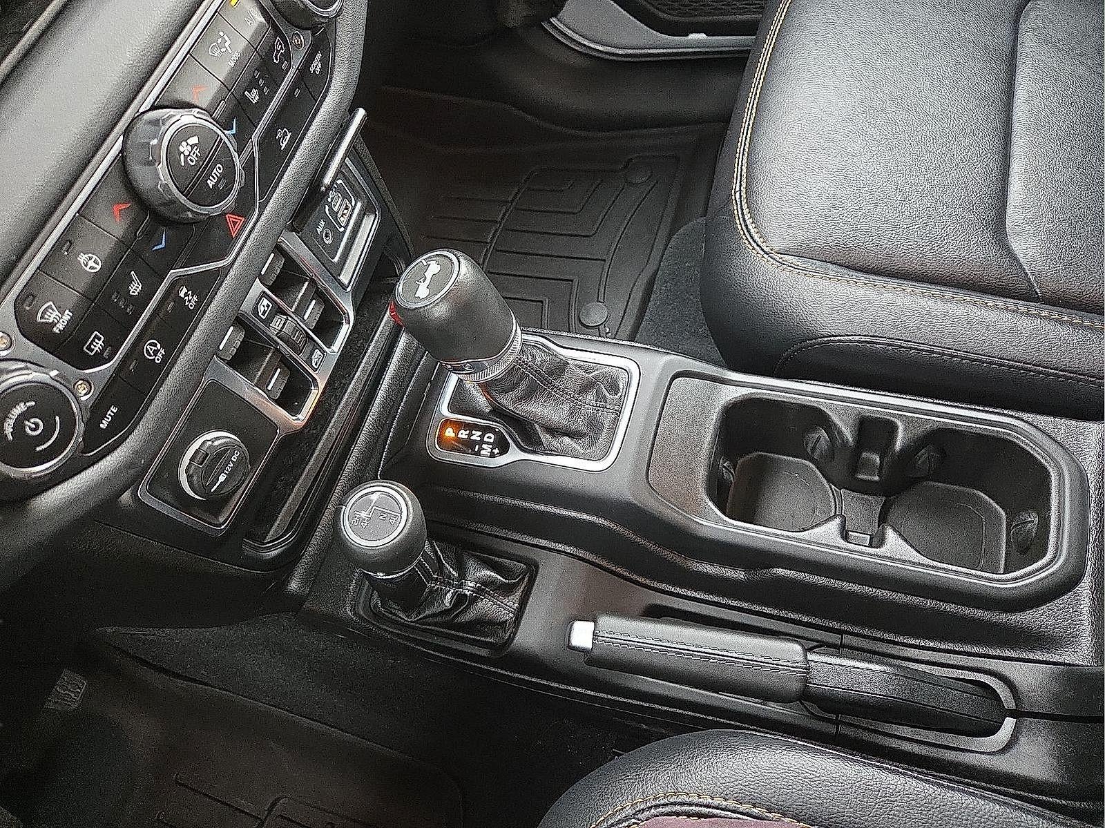 2024 Jeep Wrangler 4-Door Sahara 4x4