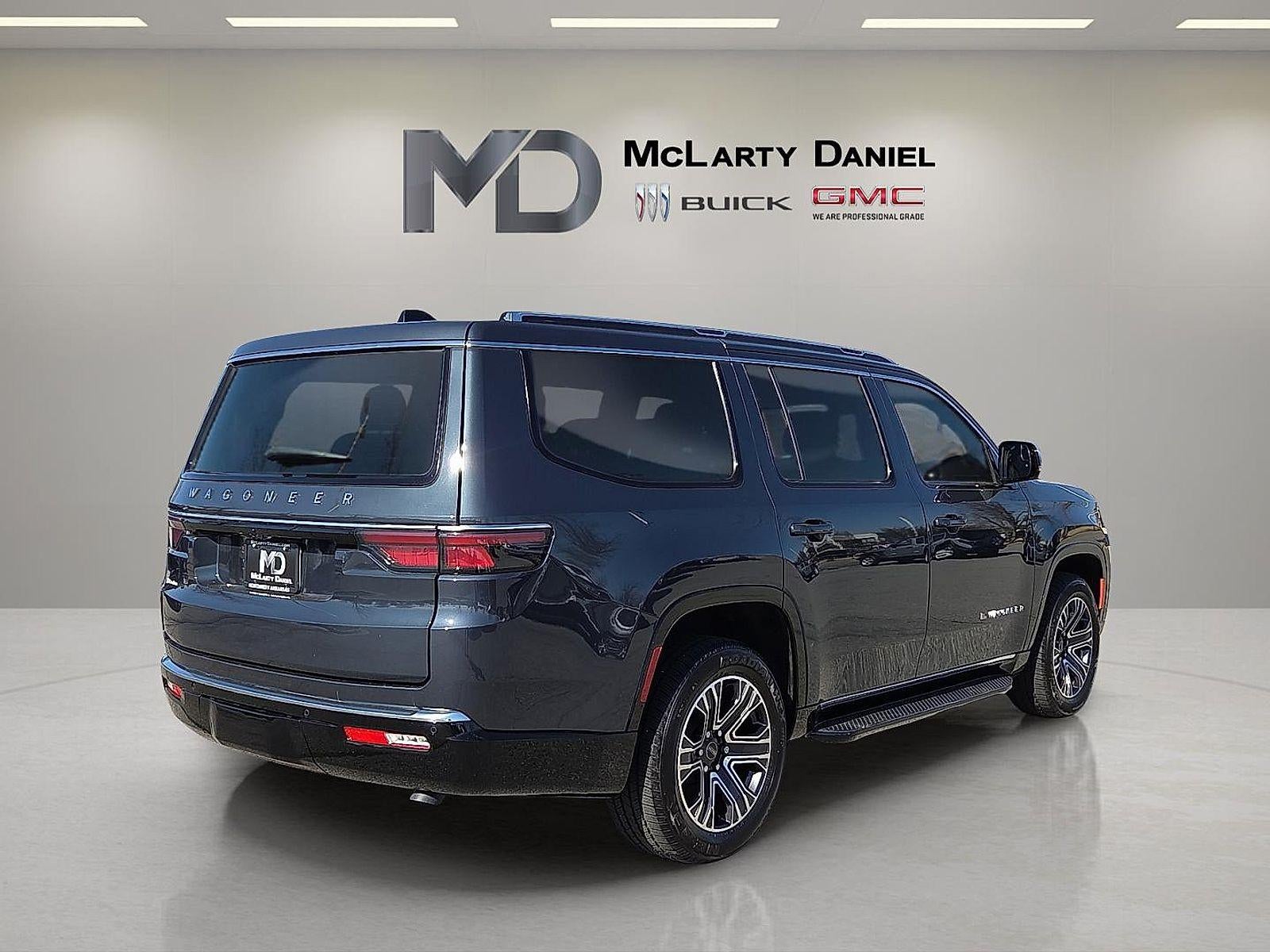 2025 Jeep Wagoneer Base