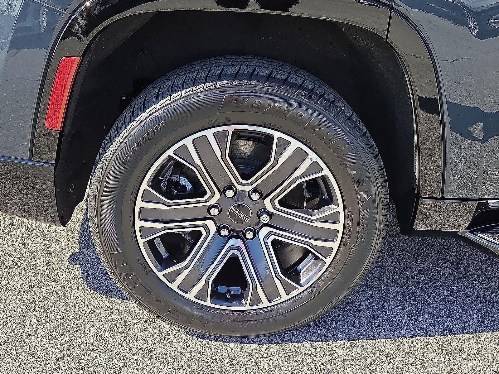 2025 Jeep Wagoneer Base