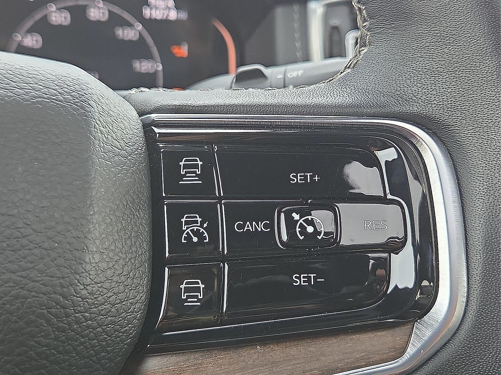2023 Jeep Grand Wagoneer Base