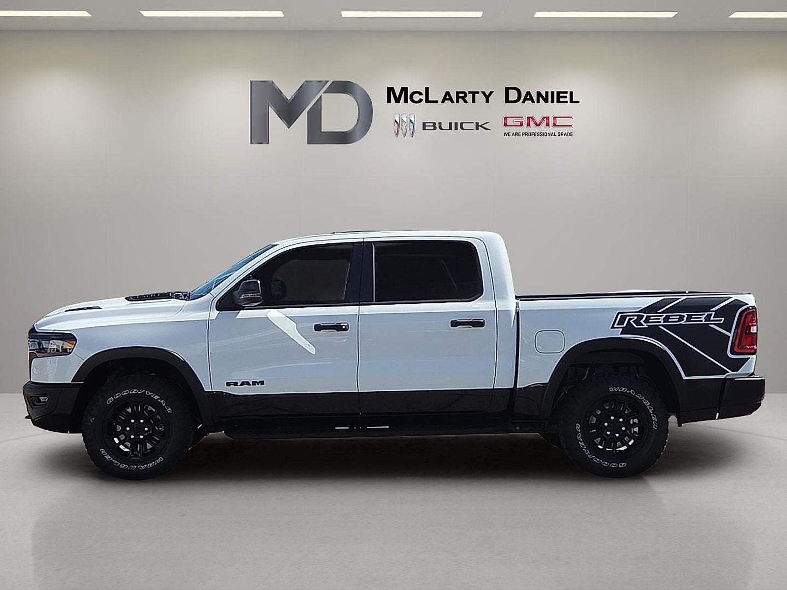 2025 RAM 1500 Rebel Crew Cab 4x4 5'7" Box