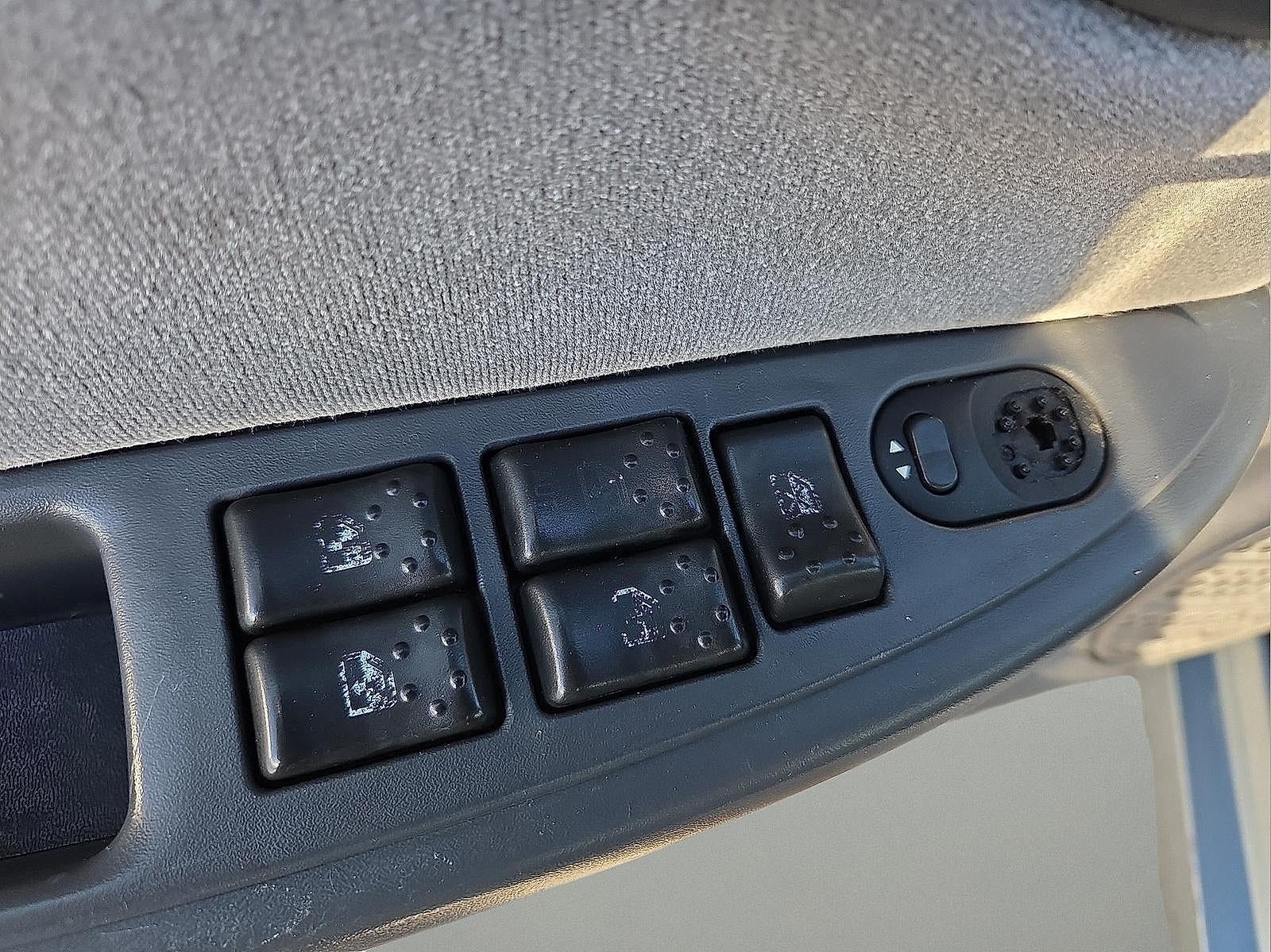 2003 Saturn Ion ION 3