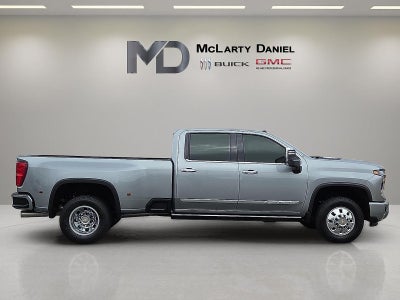 2025 Chevrolet Silverado 3500 HD High Country DRW