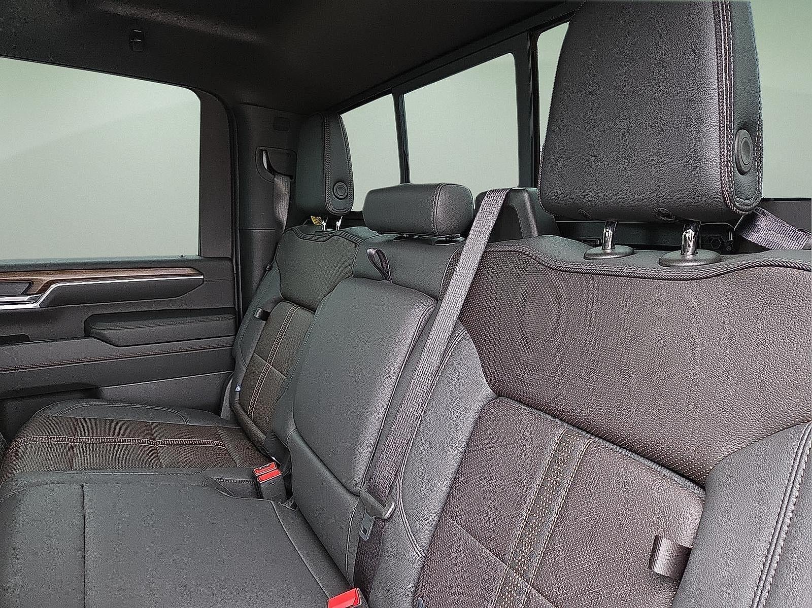 2025 Chevrolet Silverado 3500 HD High Country DRW