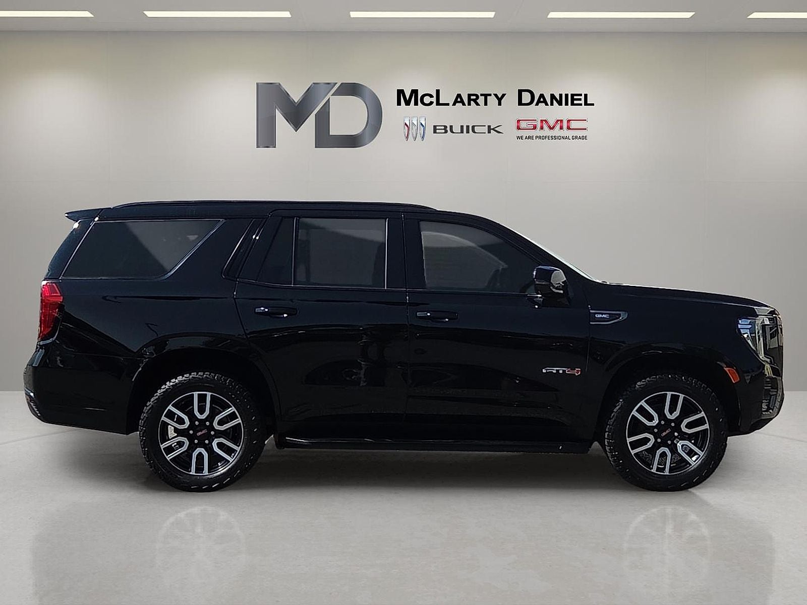2024 GMC Yukon AT4