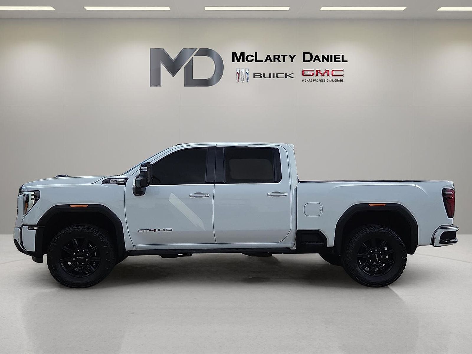 2025 GMC Sierra 2500 HD AT4