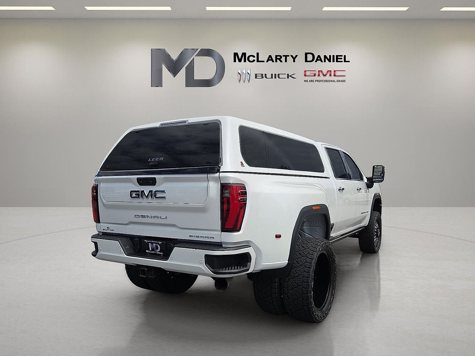 2025 GMC Sierra 3500 HD Denali Ultimate DRW