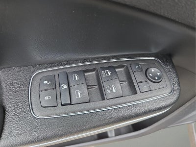 2023 Chrysler 300 Touring L