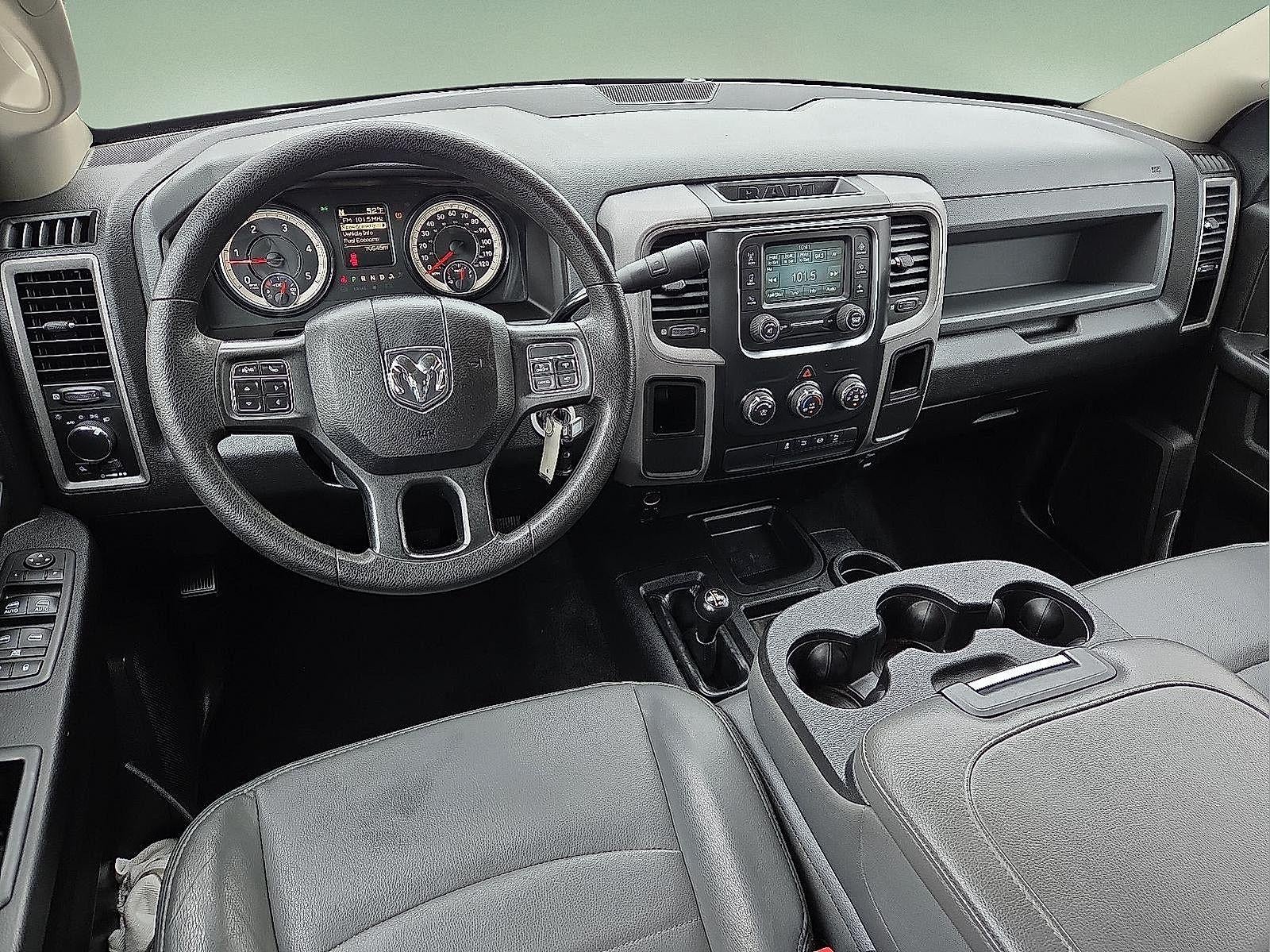 2017 RAM 2500 Tradesman Crew Cab 4x4 6'4" Box