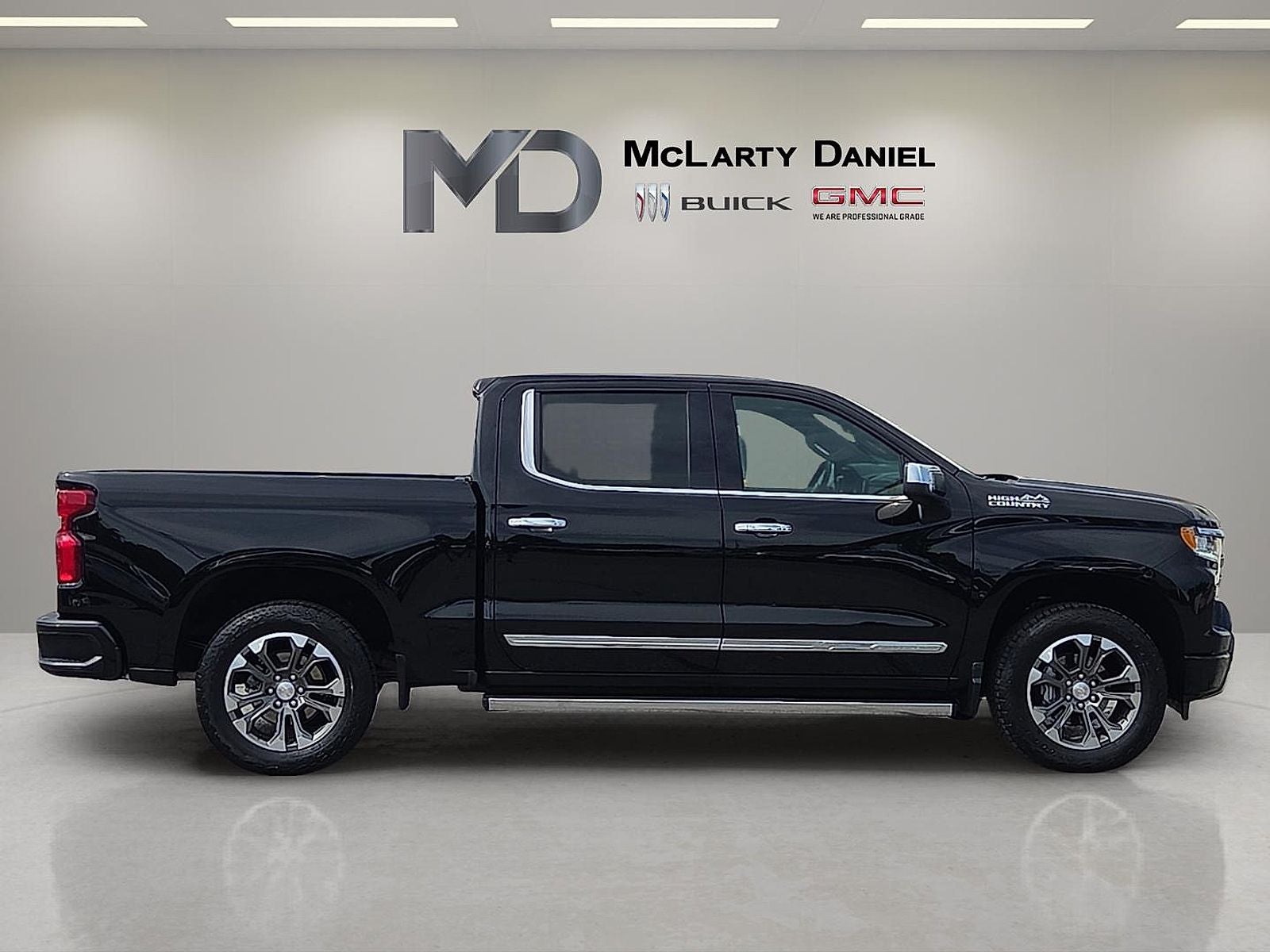 2025 Chevrolet Silverado 1500 High Country