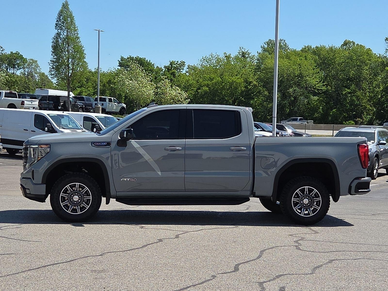 2024 GMC Sierra 1500 AT4