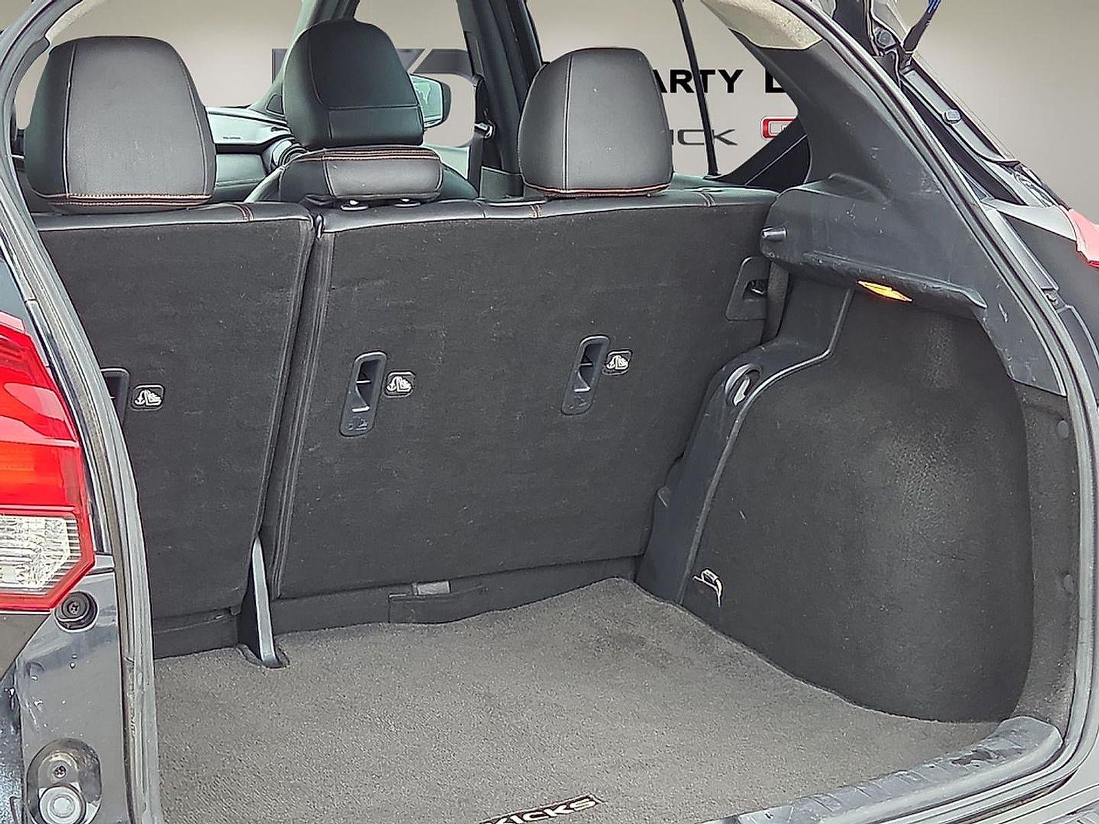 2019 Nissan Kicks SR