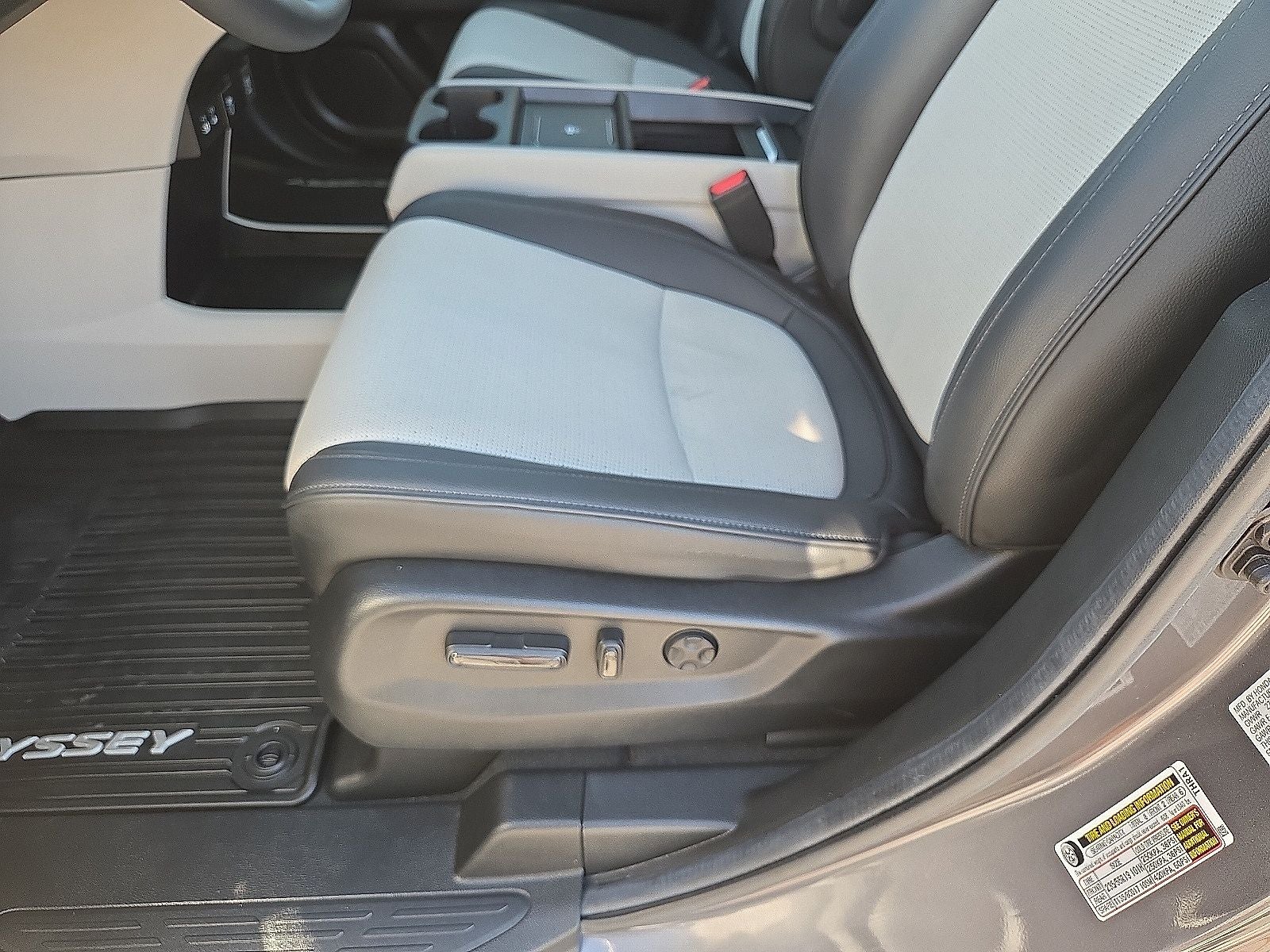 2025 Honda Odyssey Elite