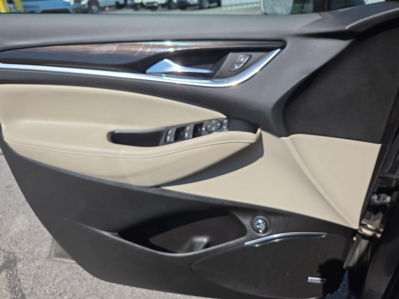 2020 Buick Enclave Essence