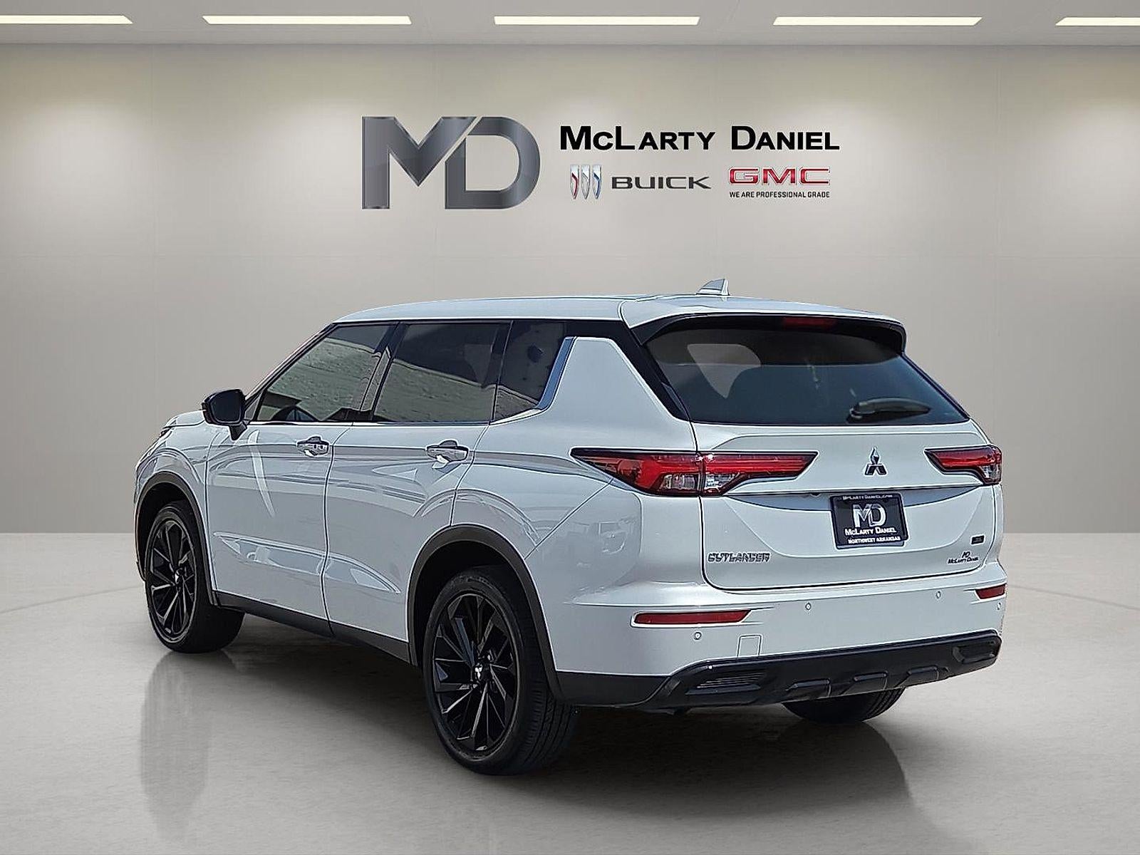 2024 Mitsubishi Outlander SE Black Edition S-AWC