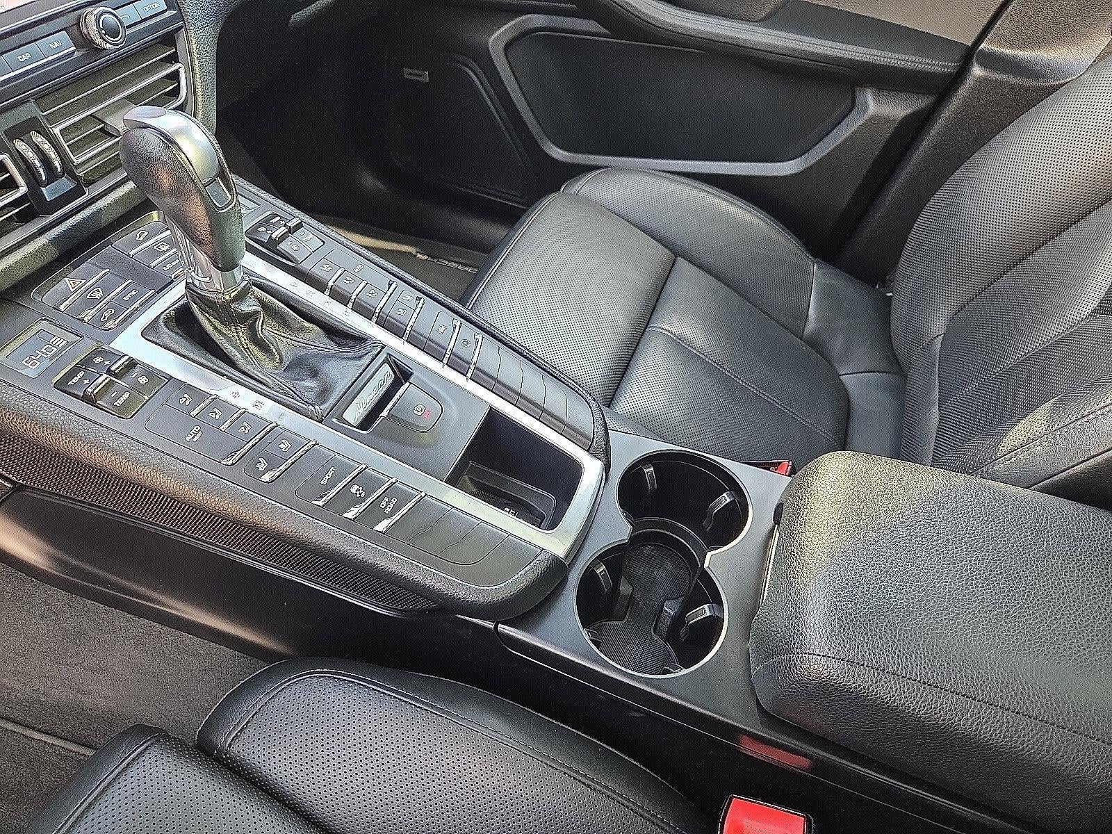2019 Porsche Macan Base