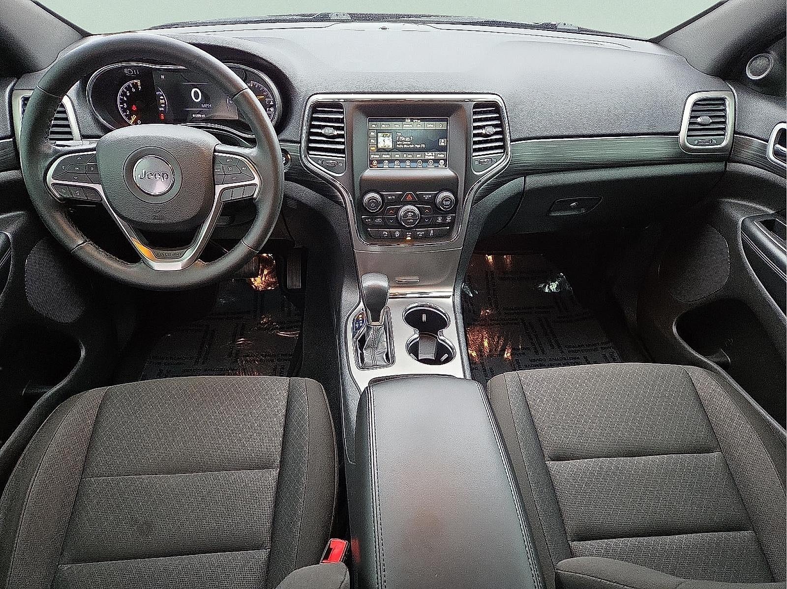 2020 Jeep Grand Cherokee Laredo E 4X2