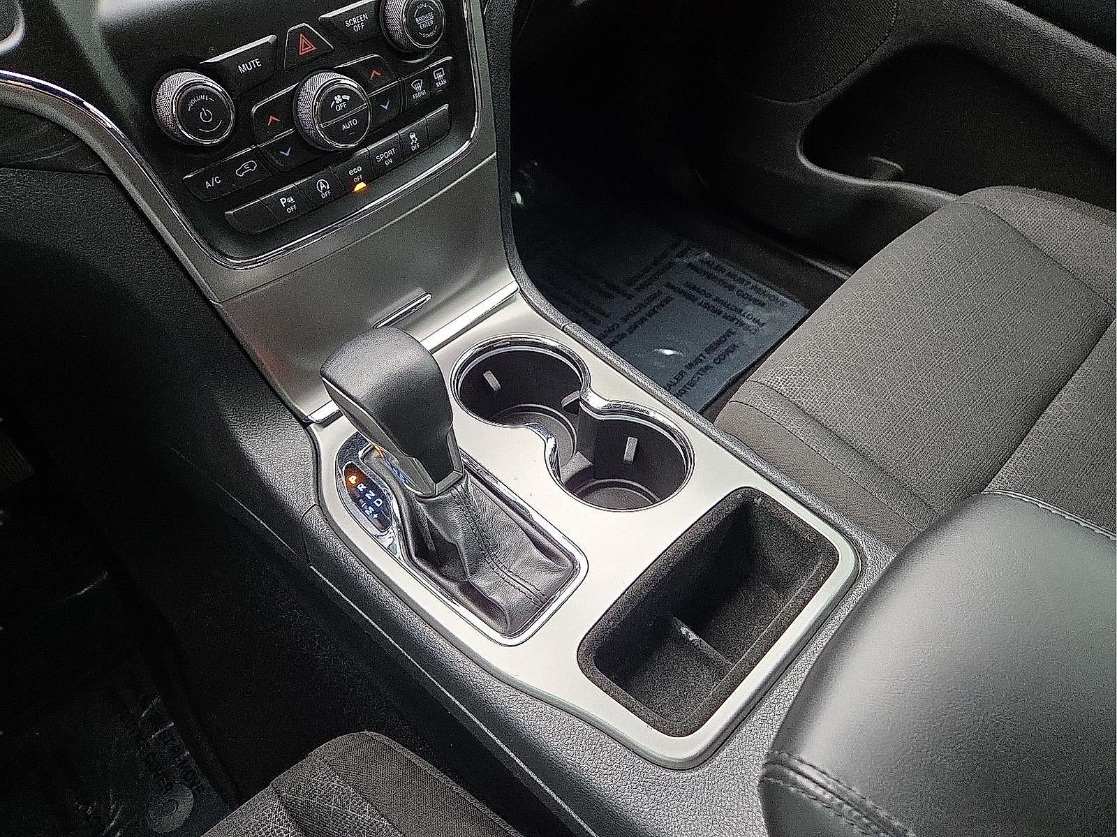 2020 Jeep Grand Cherokee Laredo E 4X2