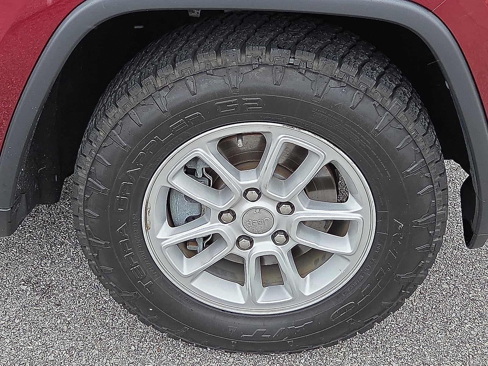 2020 Jeep Grand Cherokee Laredo E 4X2