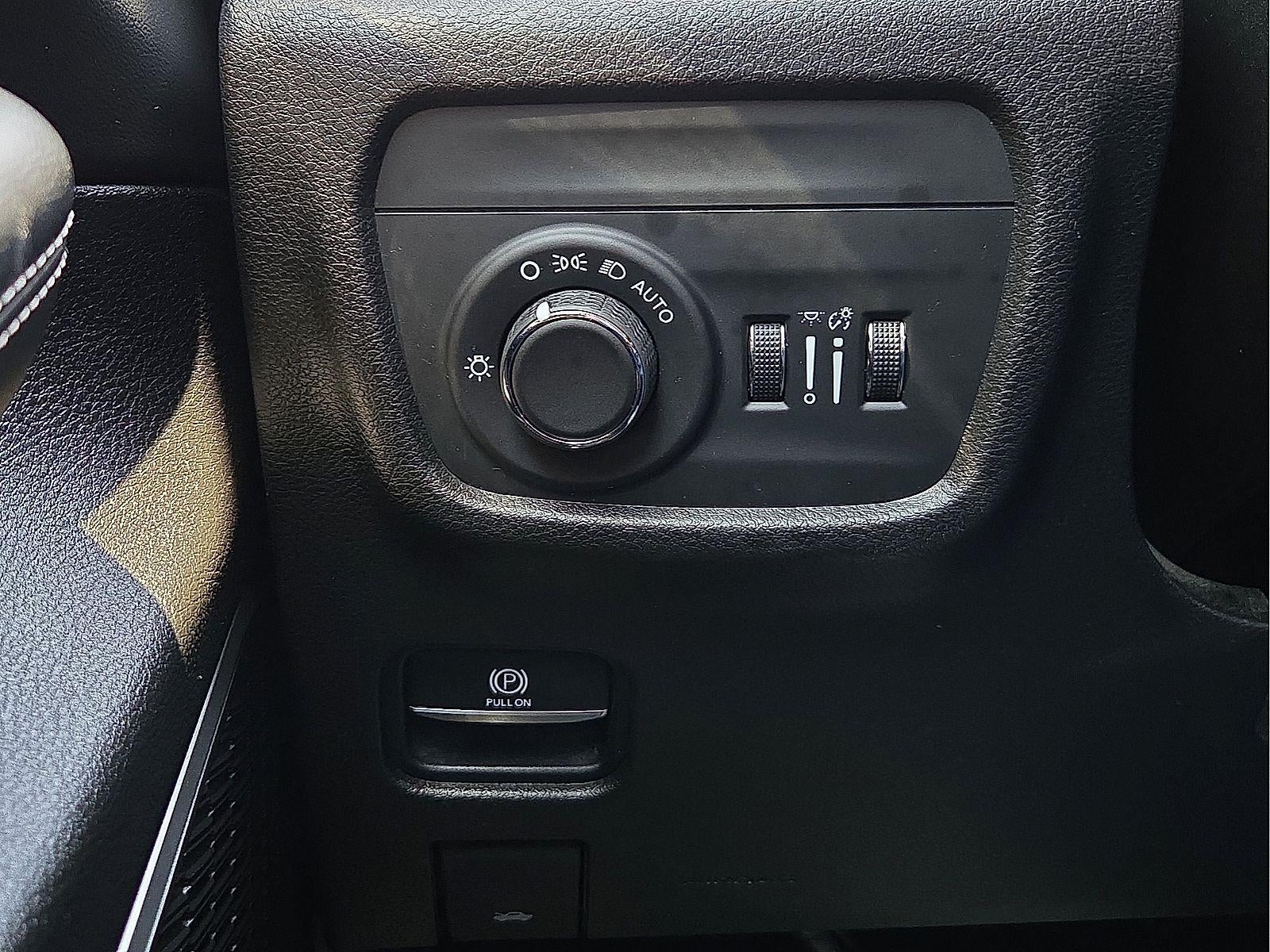 2021 Jeep Grand Cherokee L Laredo 4x4