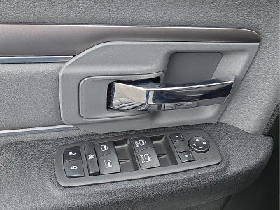 2023 RAM 1500 Classic SLT Crew Cab 4x2 5'7" Box