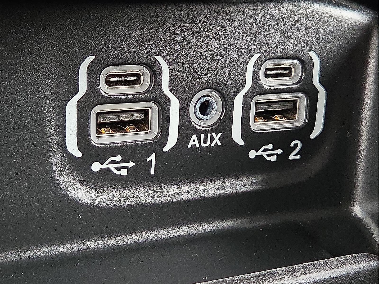 2022 RAM 1500 Big Horn Crew Cab 4x4 5'7" Box