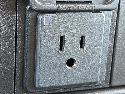 2023 Chevrolet Express Passenger 3500 1LT