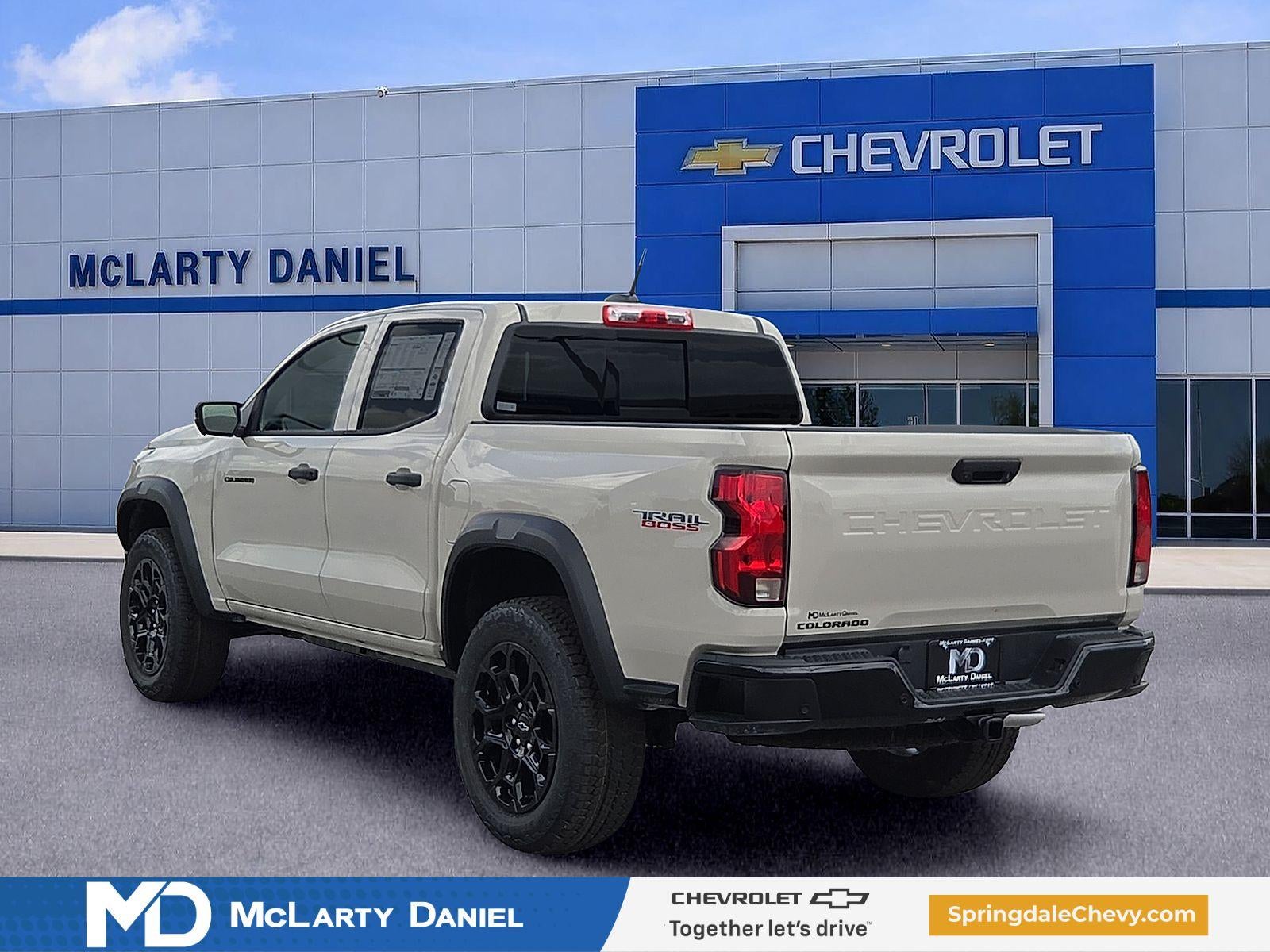 2026 Chevrolet Colorado Trail Boss - Photo 4