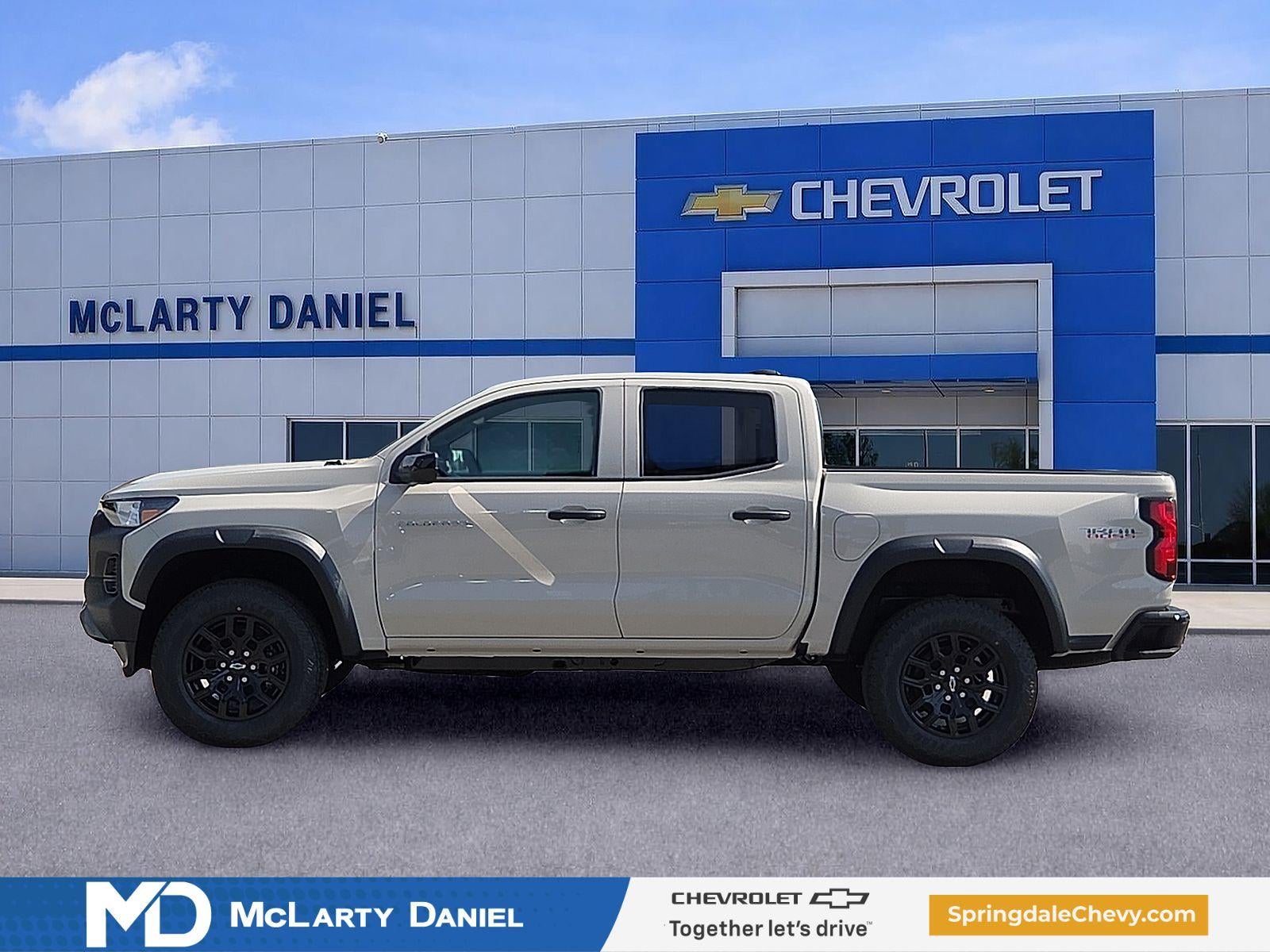 2026 Chevrolet Colorado Trail Boss - Photo 3