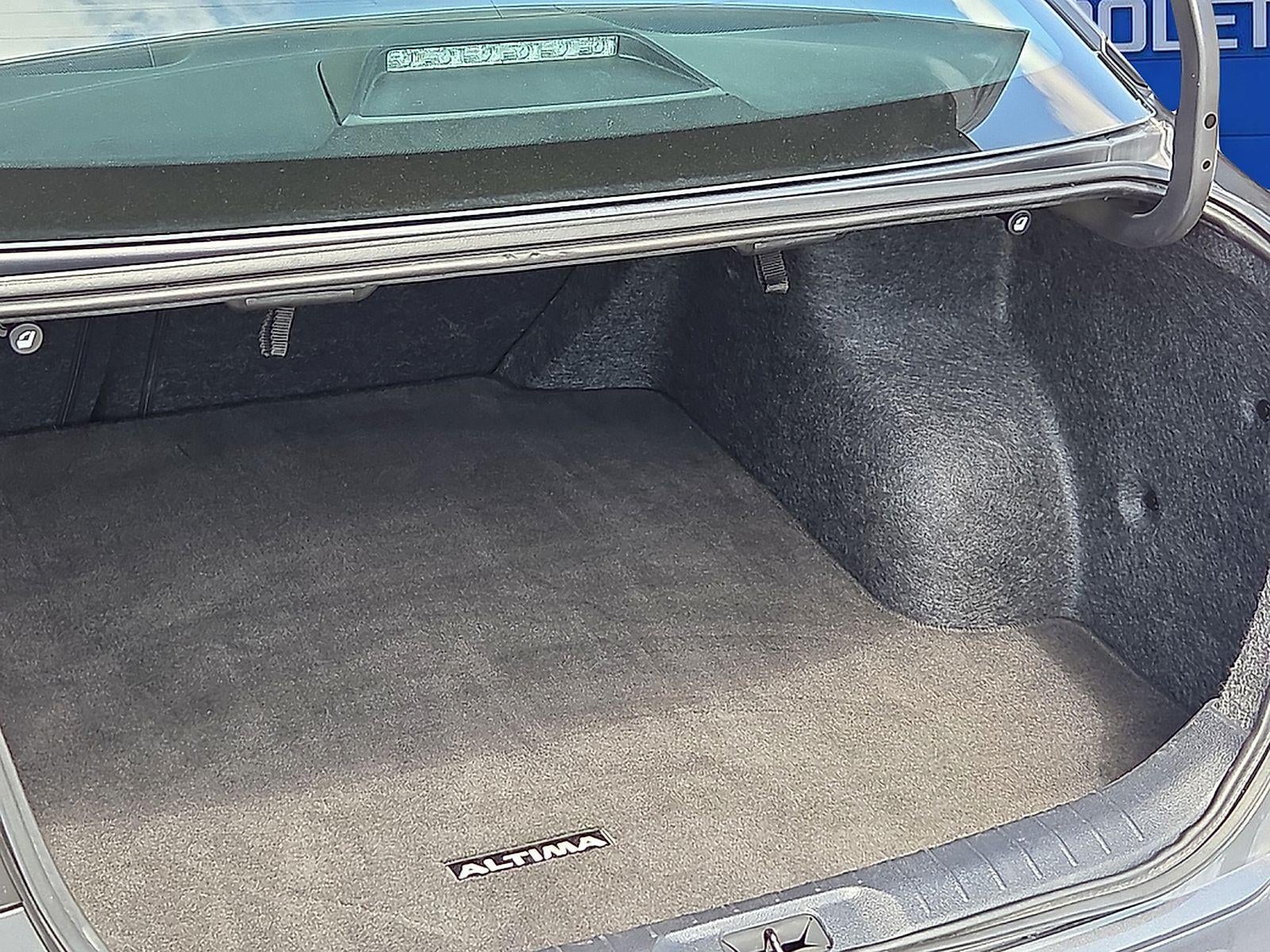2025 Nissan Altima SV FWD