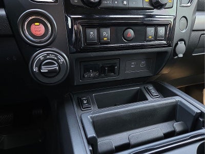 2023 Nissan TITAN Crew Cab PRO-4X 4x4