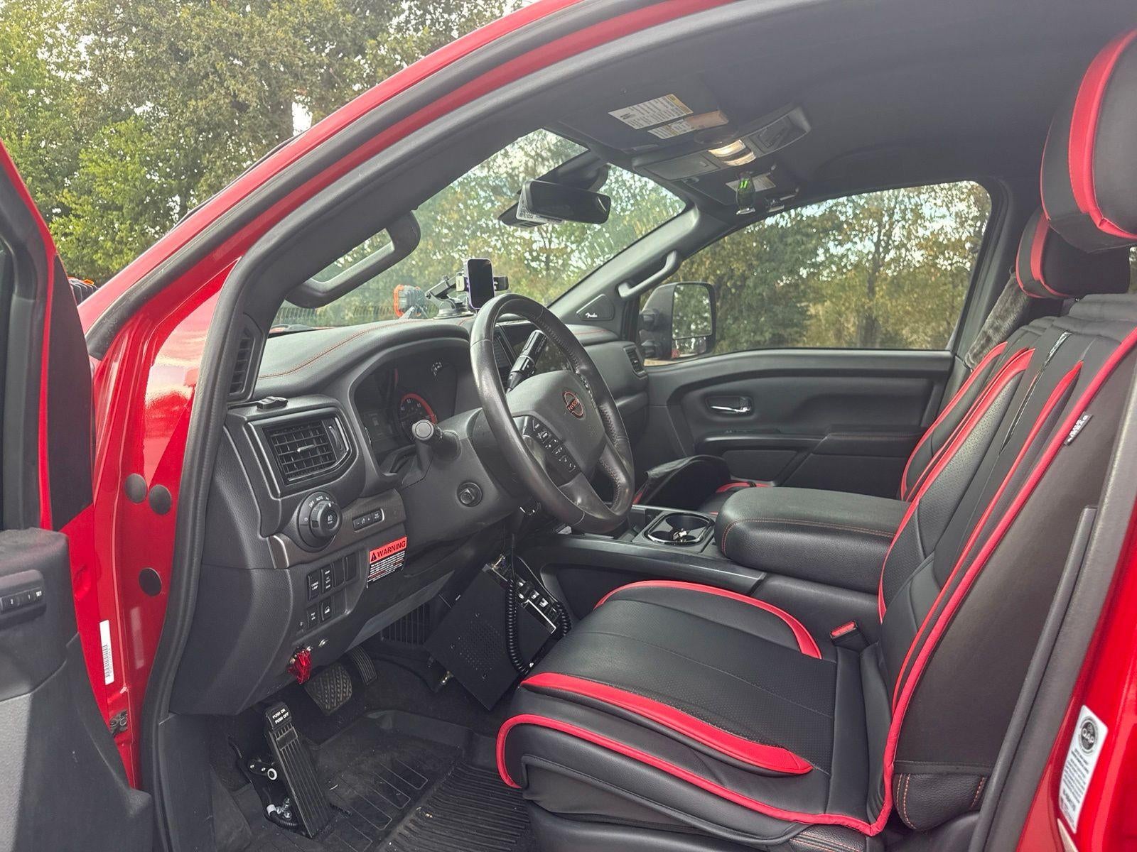 2023 Nissan TITAN Crew Cab PRO-4X 4x4