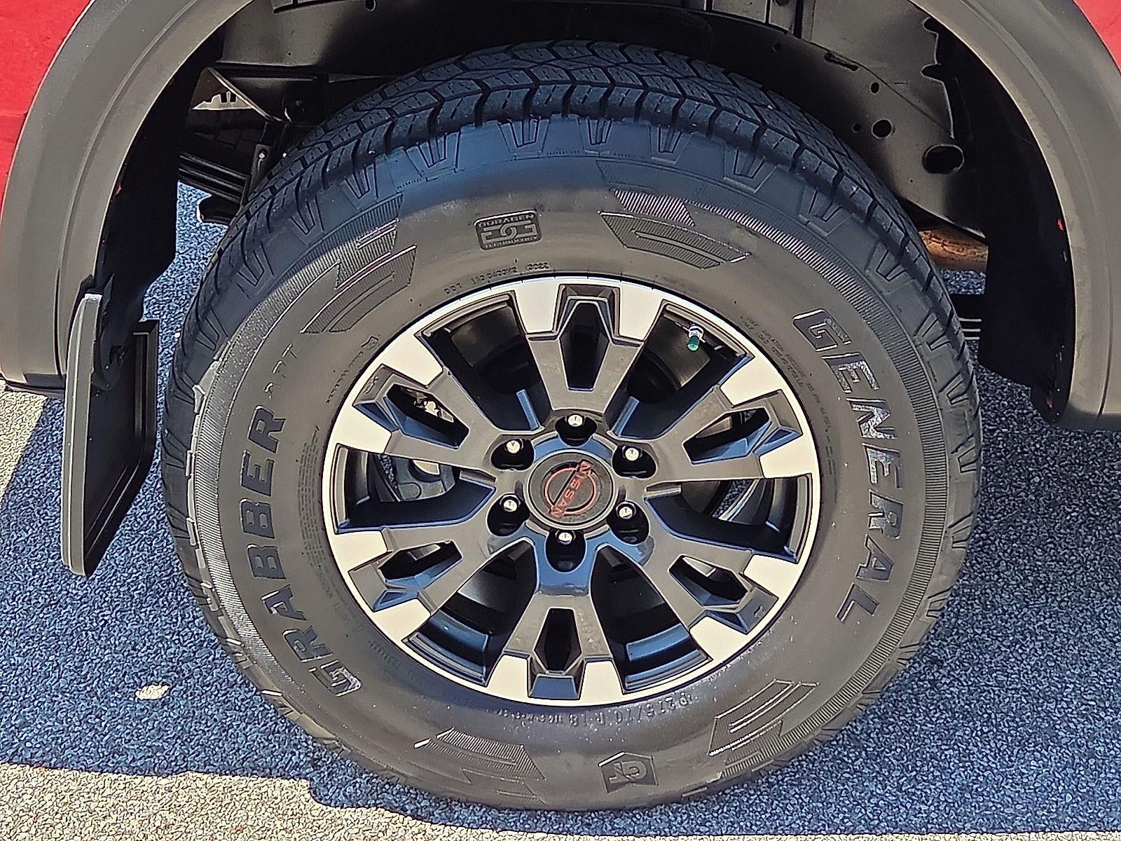 2023 Nissan TITAN Crew Cab PRO-4X 4x4