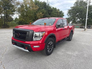 2023 Nissan TITAN Crew Cab PRO-4X 4x4
