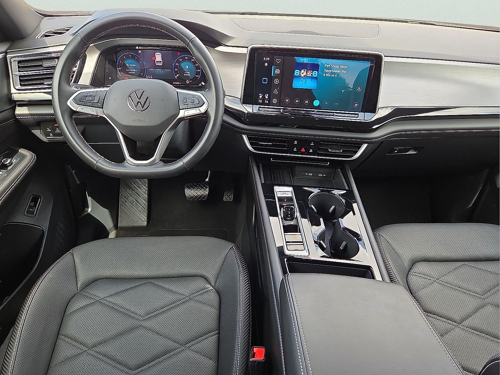 2025 Volkswagen Atlas Cross Sport 2.0T SE w/Technology