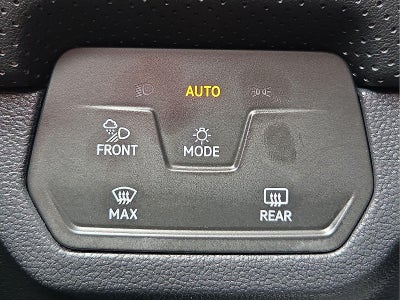 2025 Volkswagen Atlas Cross Sport 2.0T SE w/Technology