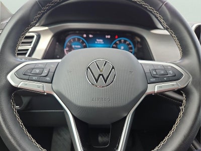 2025 Volkswagen Atlas Cross Sport 2.0T SE w/Technology