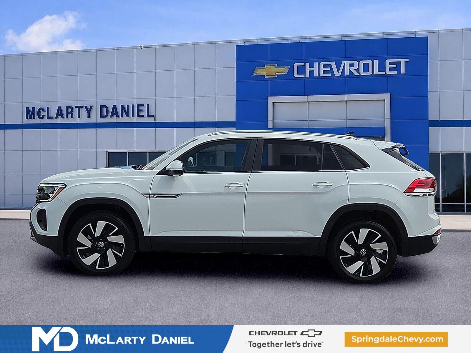 2025 Volkswagen Atlas Cross Sport 2.0T SE w/Technology