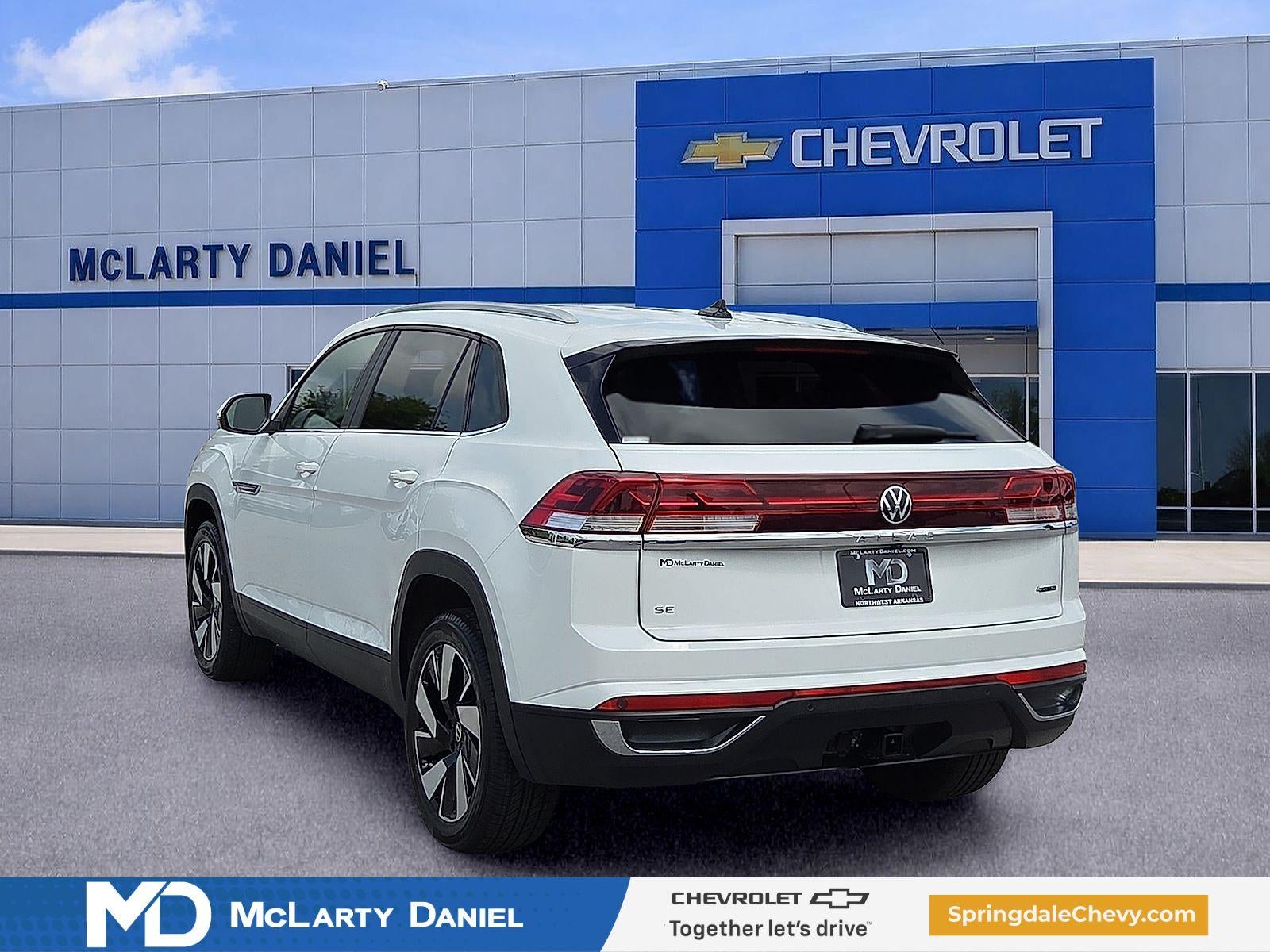 2025 Volkswagen Atlas Cross Sport 2.0T SE w/Technology