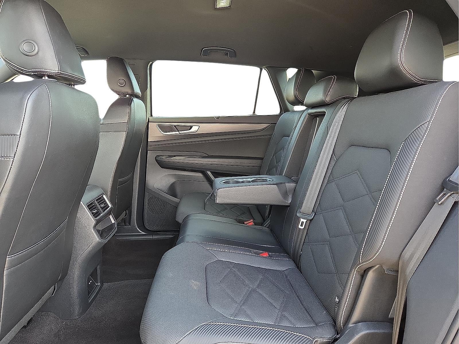 2024 Volkswagen Atlas Cross Sport 2.0T SE w/Technology