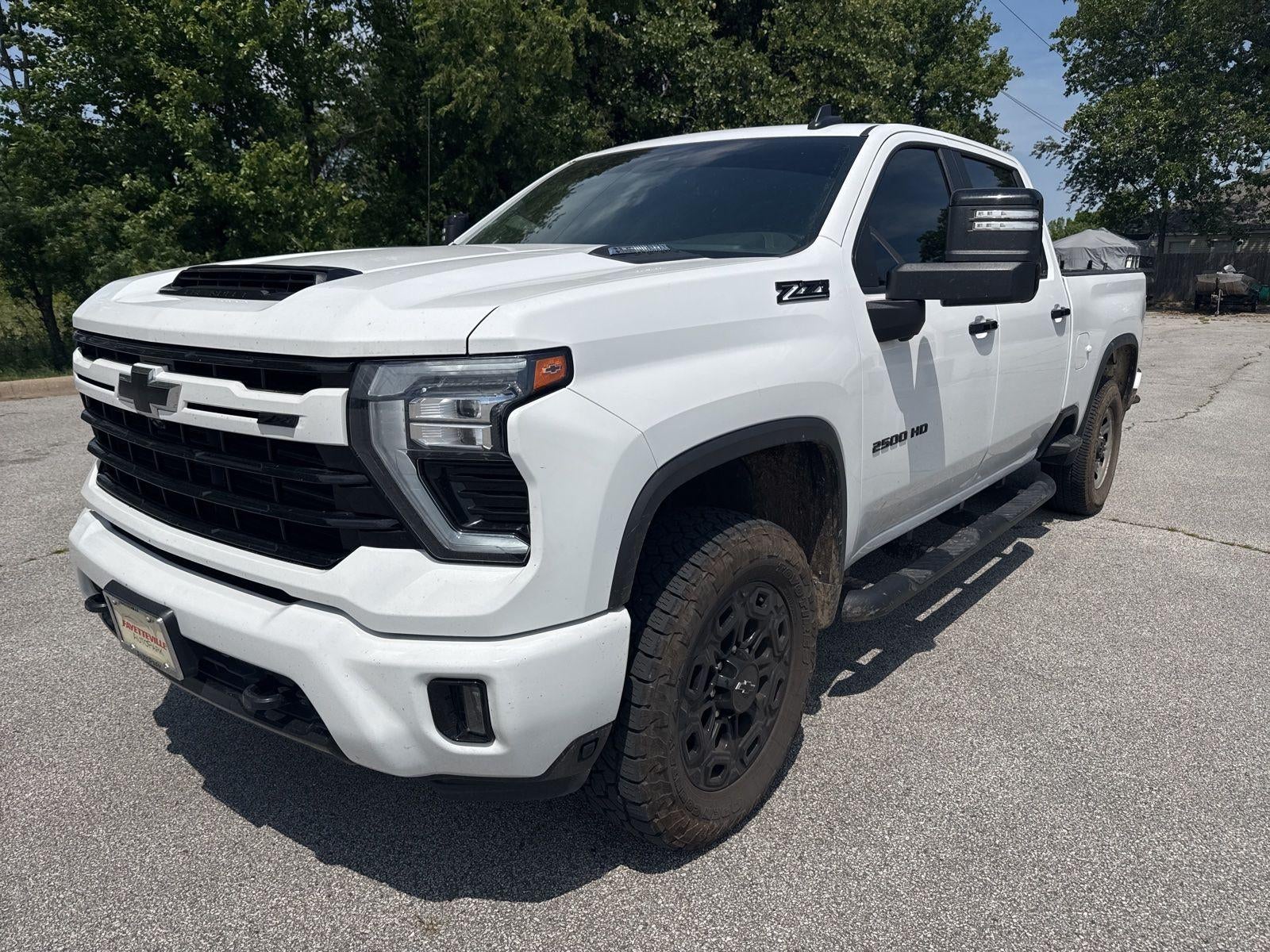 2024 Chevrolet Silverado HD LT 4WD Crew Cab Standard Box's photo