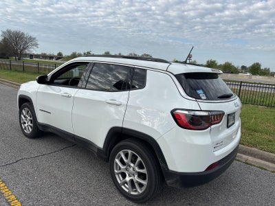 2023 Jeep Compass Latitude Lux FWD