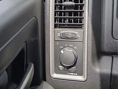2021 RAM 1500 Classic Tradesman Crew Cab 4x4 5'7" Box