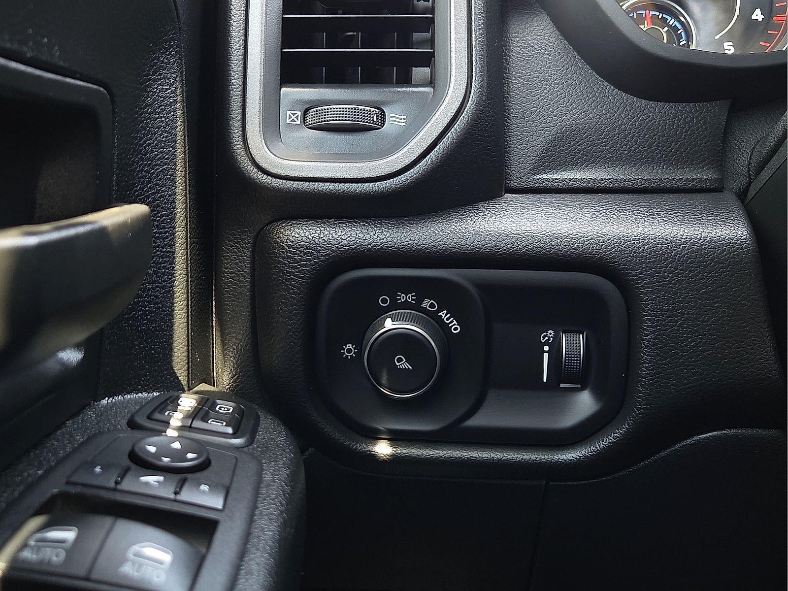 2023 RAM 2500 Tradesman Crew Cab 4x4 6'4" Box