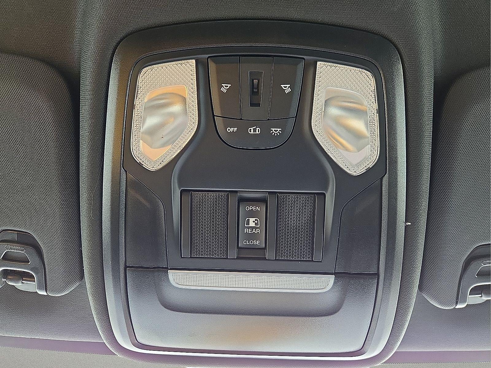2023 RAM 2500 Tradesman Crew Cab 4x4 6'4" Box