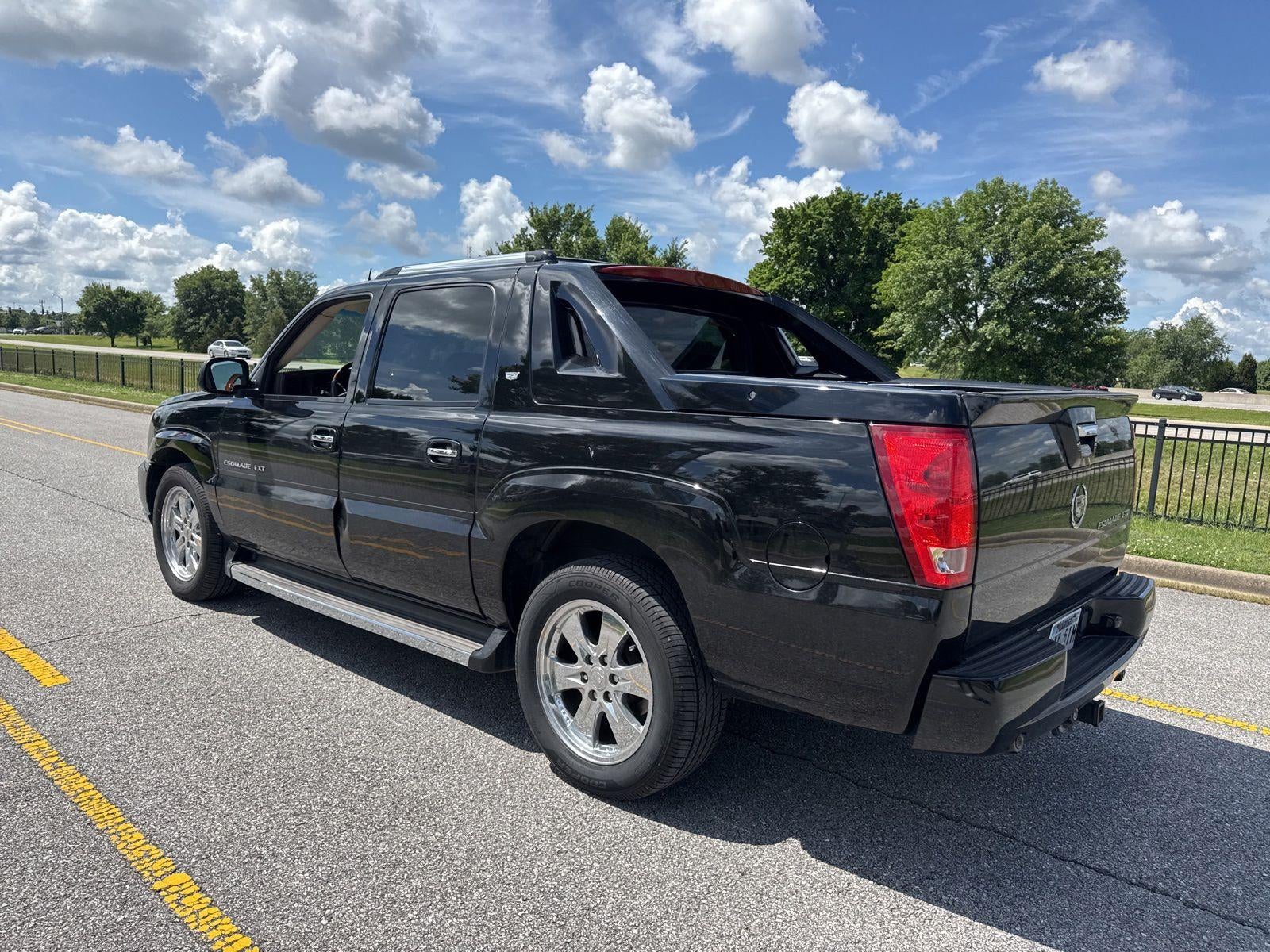 2005 Cadillac Escalade EXT Base