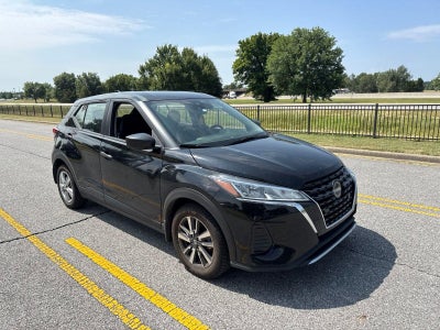 2023 Nissan Kicks S Xtronic CVT